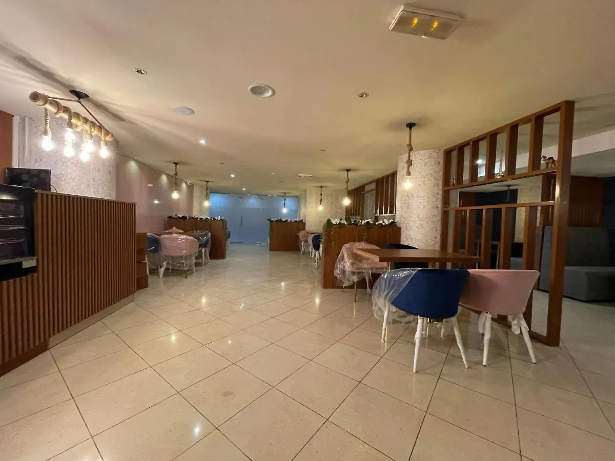 Mount Sina Hotel By Aura Dubai